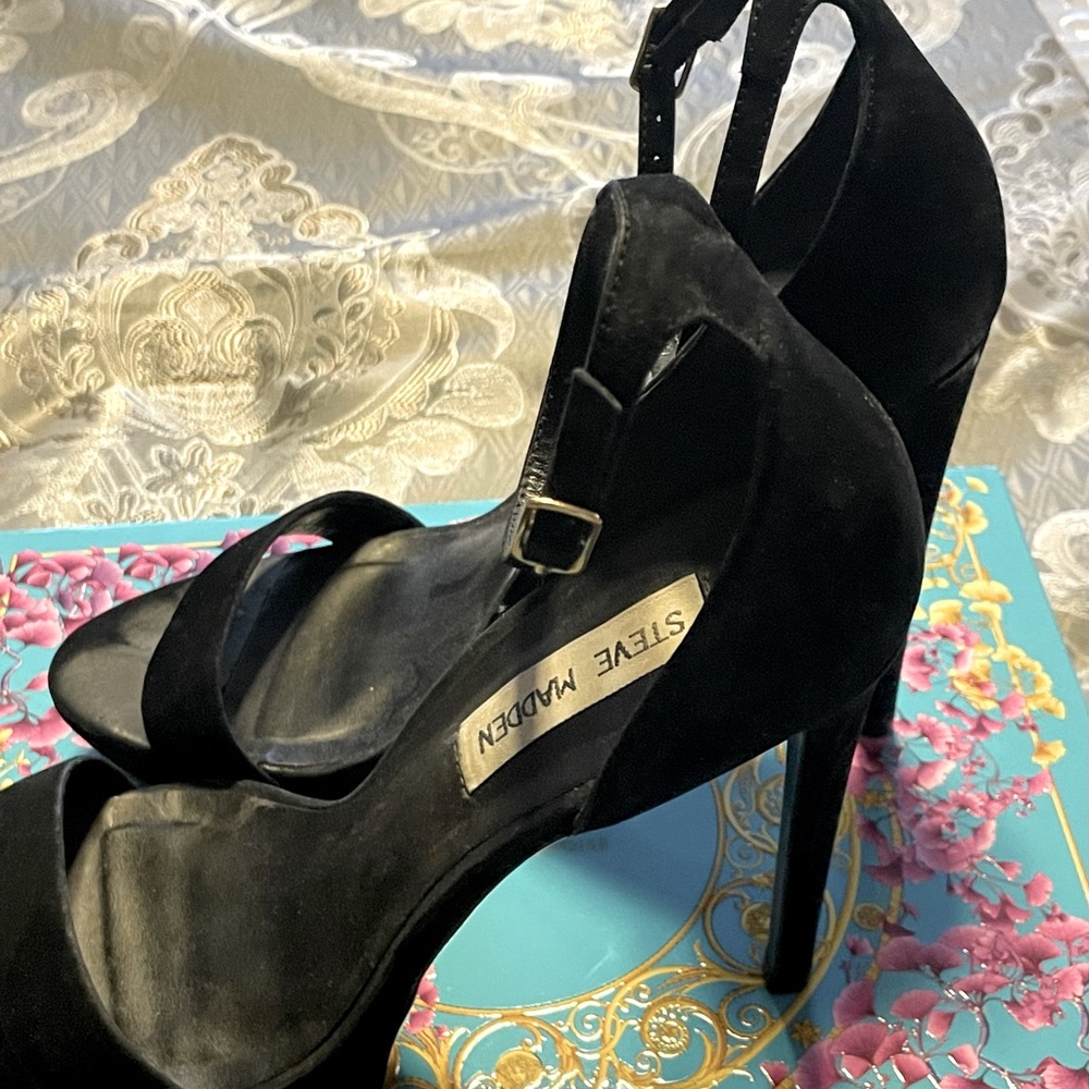 Steve Madden platform sandals